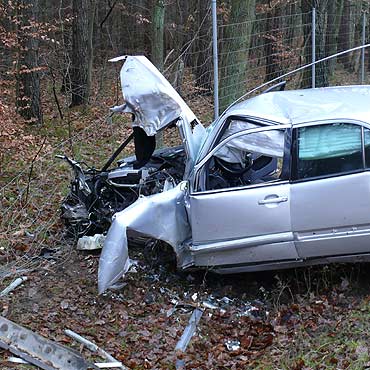 Dargob�dz: Gro�ny wypadek. Kierowc� zabra� �mig�owiec