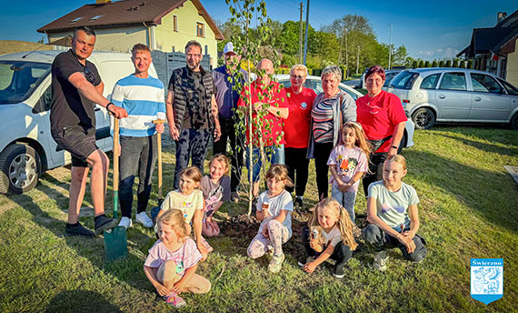 Pierwszy Piknik Majwkowy w wierznie