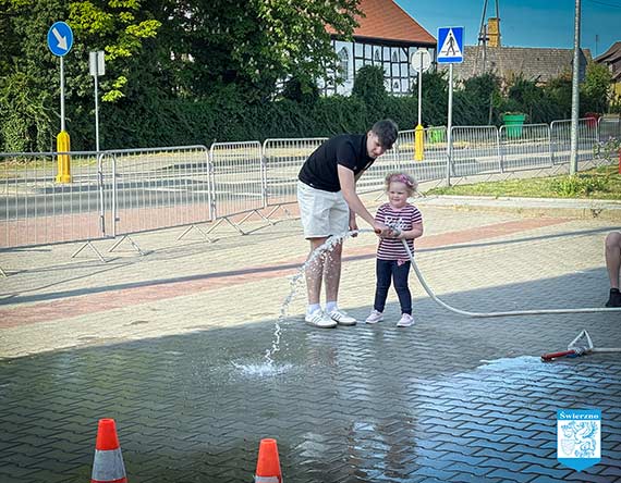 Pierwszy Piknik Majwkowy w wierznie
