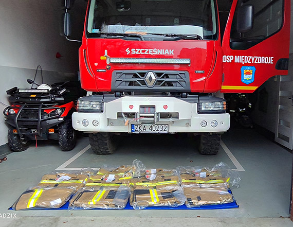 Nowe mundury dla OSP Midzyzdroje dziki wsparciu GAZ-SYSTEM