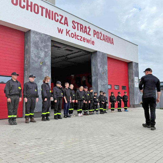 Młodzieżowa Drużyna Pożarnicza w Kołczewie szkoli się z pasją!