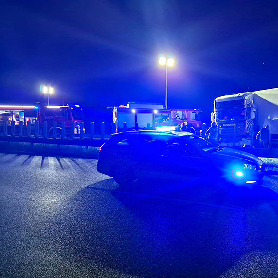 Karambol na S3 koło Troszyna. Trzy osoby poszkodowane, droga zablokowana przez kilka godzin
