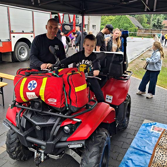 Radość, zabawa i edukacja – strażacki Dzień Dziecka w Kołczewie