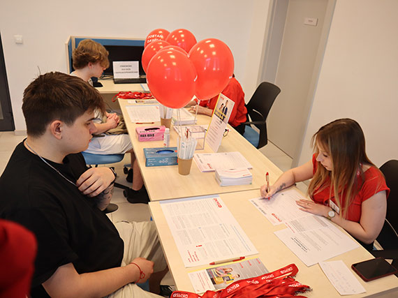 Warto pomagać –„biblioteka życia”