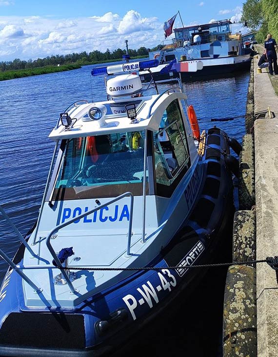 Za daleko „popyn” - nietrzewy kapitan zatrzymany przez policjantw Komisariatu Wodnego Policji w Szczecinie