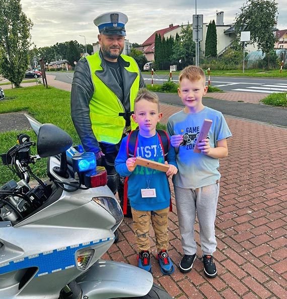 Bezpieczna droga do szkoy - Policja apeluje o ostrono