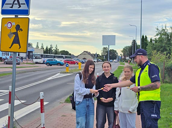 Bezpieczna droga do szkoy - Policja apeluje o ostrono