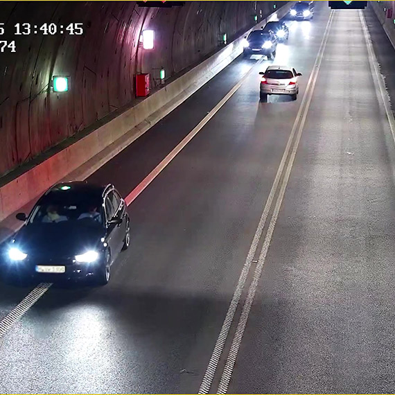 Niebezpieczna sytuacja w tunelu pod win! Sami zobaczcie! 