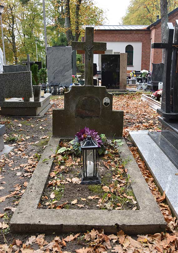 Kwesta na kamieńskim Cmentarzu Komunalnym