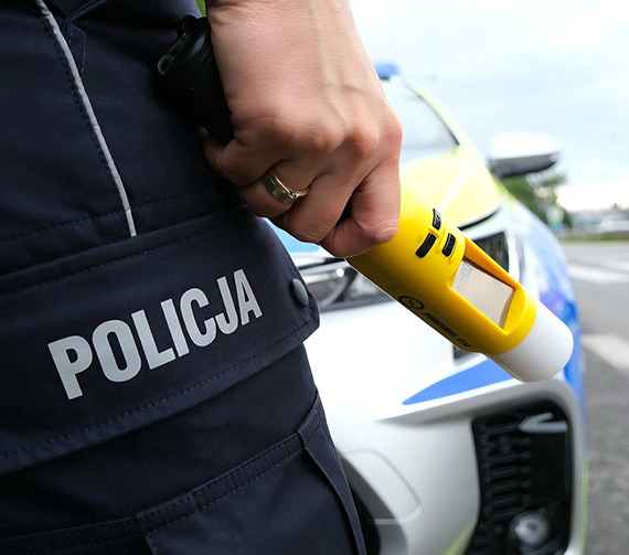 Promile, narkotyki i brak uprawnie – policyjne podsumowanie weekendu