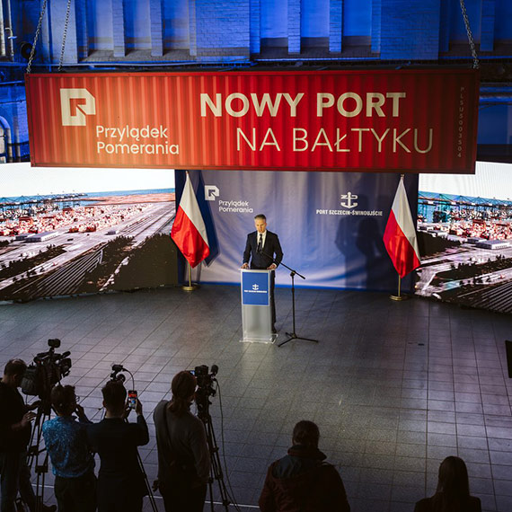 „Przyldek Pomerania” - nowy port na Batyku. Konferencja w Szczecinie zaprezentowaa wizj terminala kontenerowego w winoujciu. Zobacz film!