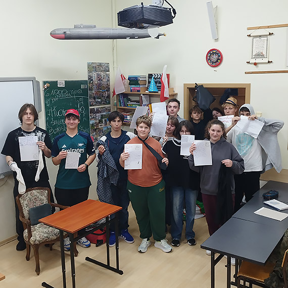 Uczniowie z Dziwnowa pokazali, e z gow mona kupowa i oszczdza