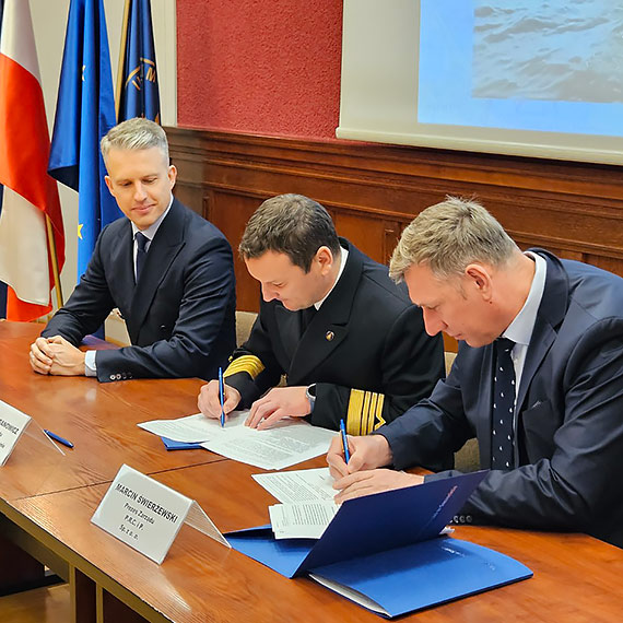 Umowa podpisana. Kluczowy krok przed budow portu kontenerowego w winoujciu