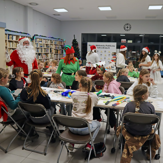 Fabryka Ozdób Świątecznych w Miejskiej Bibliotece Publicznej w Międzyzdrojach