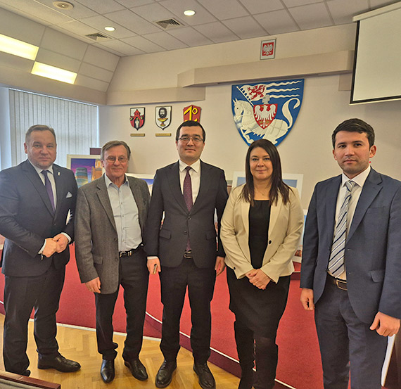 Pomorze Zachodnie „oknem na �wiat” dla Azji Centralnej. Historyczne wzrosty handlu Polski z Uzbekistanem