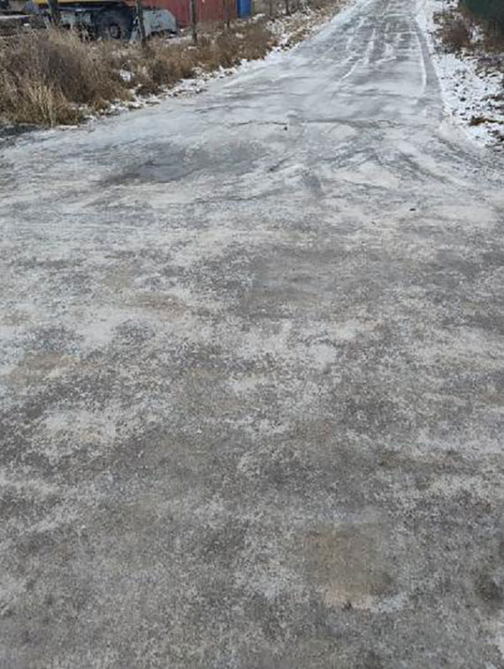 L�d zamiast drogi. Mieszka�cy Wapnicy alarmuj�