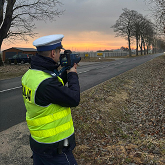 Policyjne dzia�ania „Pr�dko��” w powiecie kamie�skim