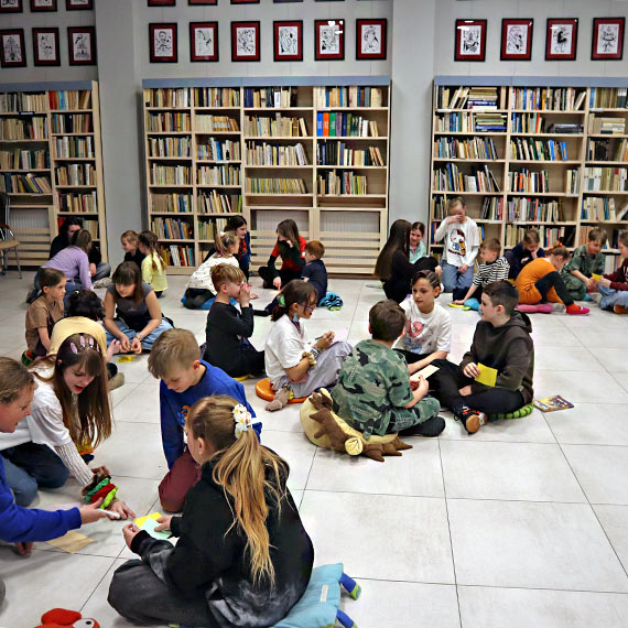 Noc wagarowicza w mi�dzyzdrojskiej bibliotece