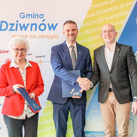  W Dziwn�wku powstaje nowy skwer