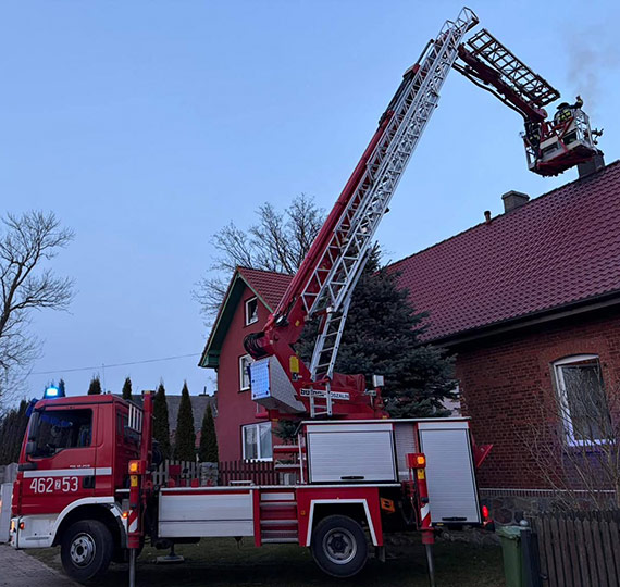 Dwa po�ary komin�w jednego wieczoru. Stra�acy interweniowali w Uninie i Piaskach Wielkich