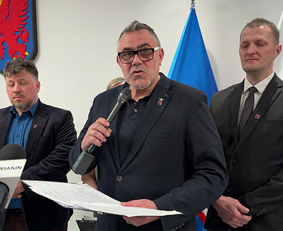 Warsz�w nie odpu�ci. „Do�� ignorowania mieszka�c�w” - ostre o�wiadczenie i zapowied� blokady dzia�a�. Zobacz film!