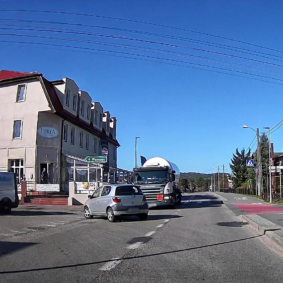 O w�os od tragedii w Wise�ce. Toyota wjecha�a prosto przed cystern�. Zobacz film!