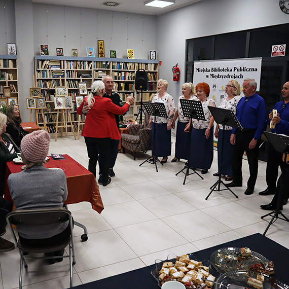 Wernisa� El�biety Szekli�skiej w mi�dzyzdrojskiej bibliotece