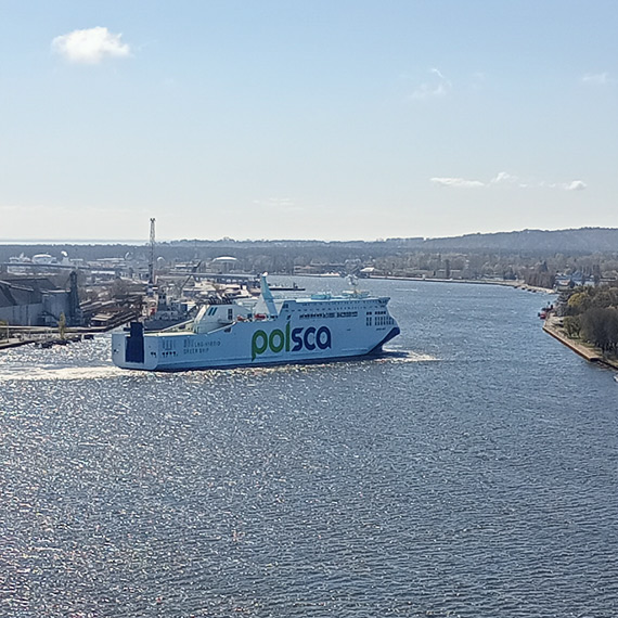 O w�os od kolizji w porcie w �winouj�ciu