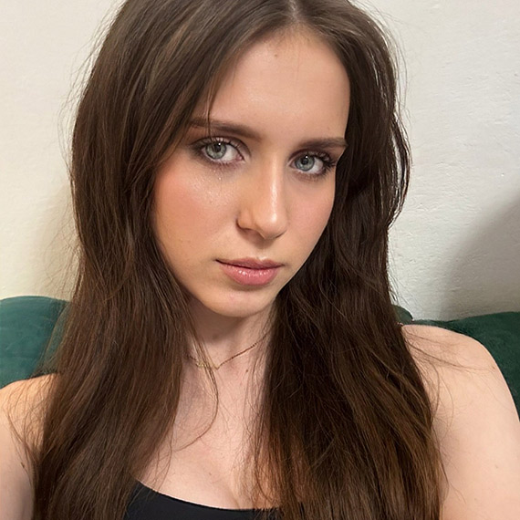 Victoria Wr�bel z Mi�dzyzdroj�w w finale Miss Nastolatek Wojew�dztwa Zachodniopomorskiego 2026. Mieszka�cy mog� j� wesprze�