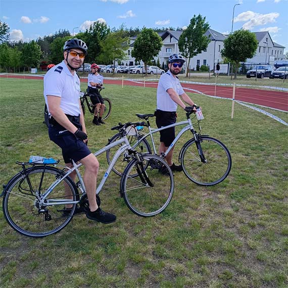 Dzielnicowi z Dziwnowa w czo��wce najlepszych patroli rowerowych w Polsce