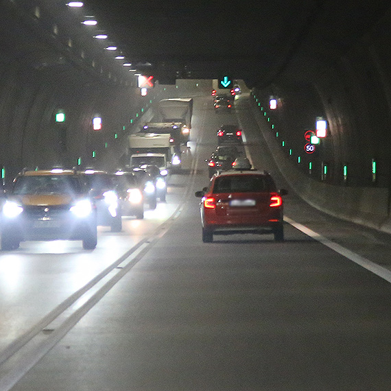 Tunel w Świnoujściu będzie zamknięty nocą. Wraca prom Bielik