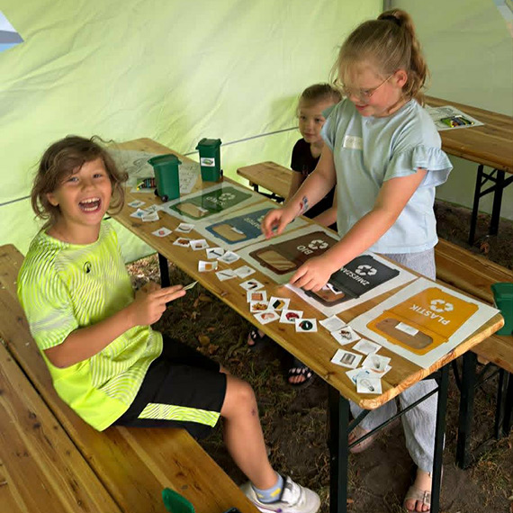 Ekologia przez zabaw�. Woli�ski Park Narodowy i Zielone Mi�dzyzdroje edukowa�y mieszka�c�w i turyst�w