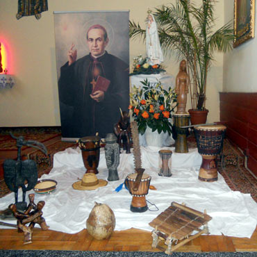 Dziwn�w: Misjonarz opowiada� o Afryce