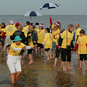 Z pla�y do.. Ksi�gi Guinnessa