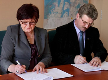 Dziwn�w: Podpisano umow� u�yczenia przychodni
