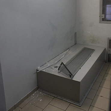 Wolin: Wszczęli awanturę i zdemolowali policyjną izbę zatrzymań