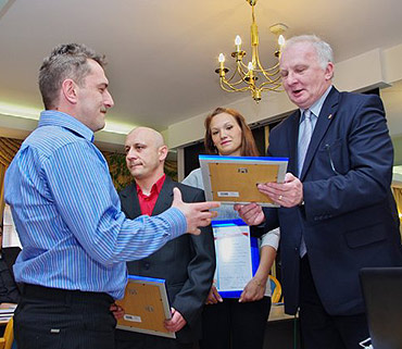 Na XXII Sesji Rady Miejskiej... wyr�nienia oraz powitanie nowych komendant�w