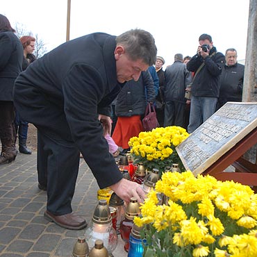 Uczcili pamięć ofiar pożaru
