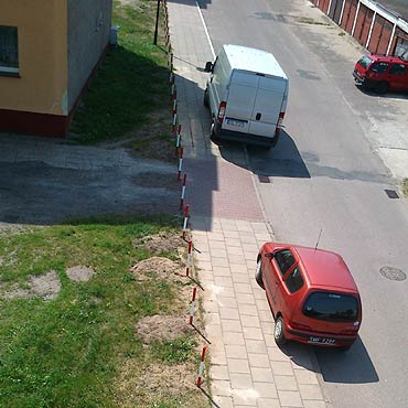 Wolin: Ustawiono słupki. Mieszkańcom się to nie podoba
