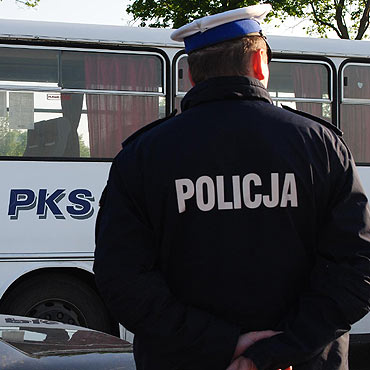 Kamie� Pomorski: Kierowca przewo��cy pracownik�w mia� 0,8 promila