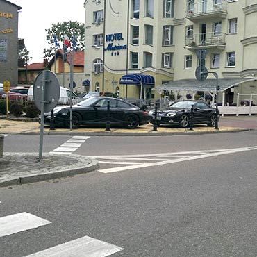Mi�dzyzdroje: Tak nie parkuj!