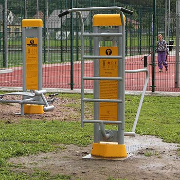 Wolin: Przy Orliku ustawiono siłownię
