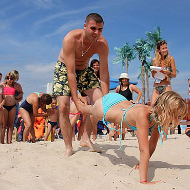 Zako�czy� si� kolejny tydzie� „Aktywnego Lata” na pla�ach Gminy Dziwn�w