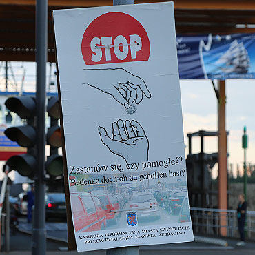 �winouj�cie walczy z �ebrakami