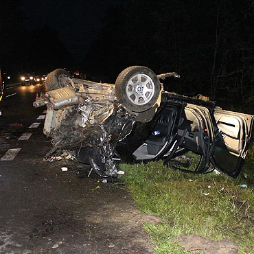 Mi�dzyzdroje: Nietrze�wy kierowca BMW doprowadzi� do wypadku. Pi�� os�b rannych