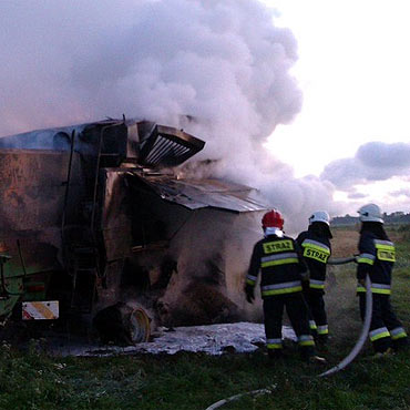 Po�ar kombajnu w Rybicach