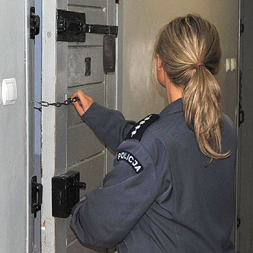 Międzyzdroje: Ukradli parasole z przystani rybackiej