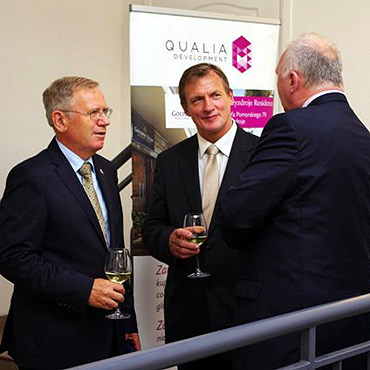 Mi�dzyzdroje: Ambasador S�owenii otworzy� wystaw�