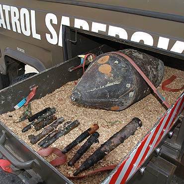 Saperzy z Dziwnowa wywie�li niewybuchy ze �winoujskiego portu