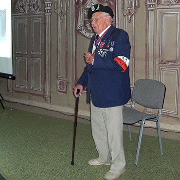 Żywa lekcja historii. Uczniowie gościli Ignacego Strycharczyka